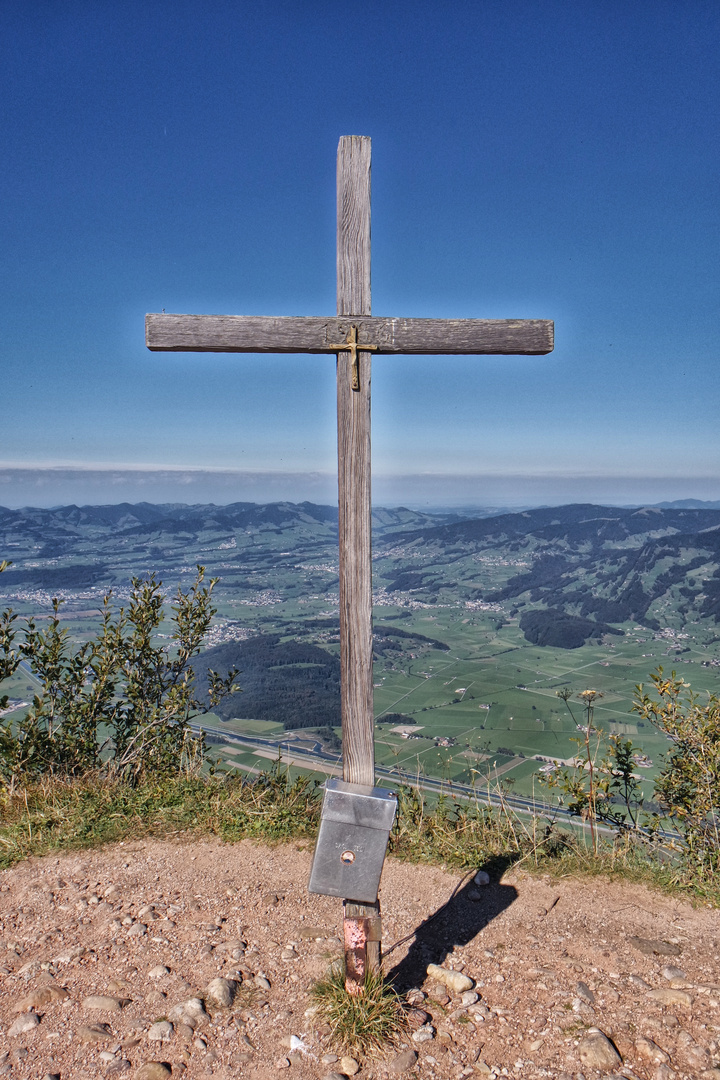 Gipfelkreuz Hirzli