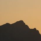 Gipfelkreuz im Abendlicht