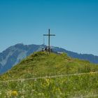 Gipfelkreuz und Turm