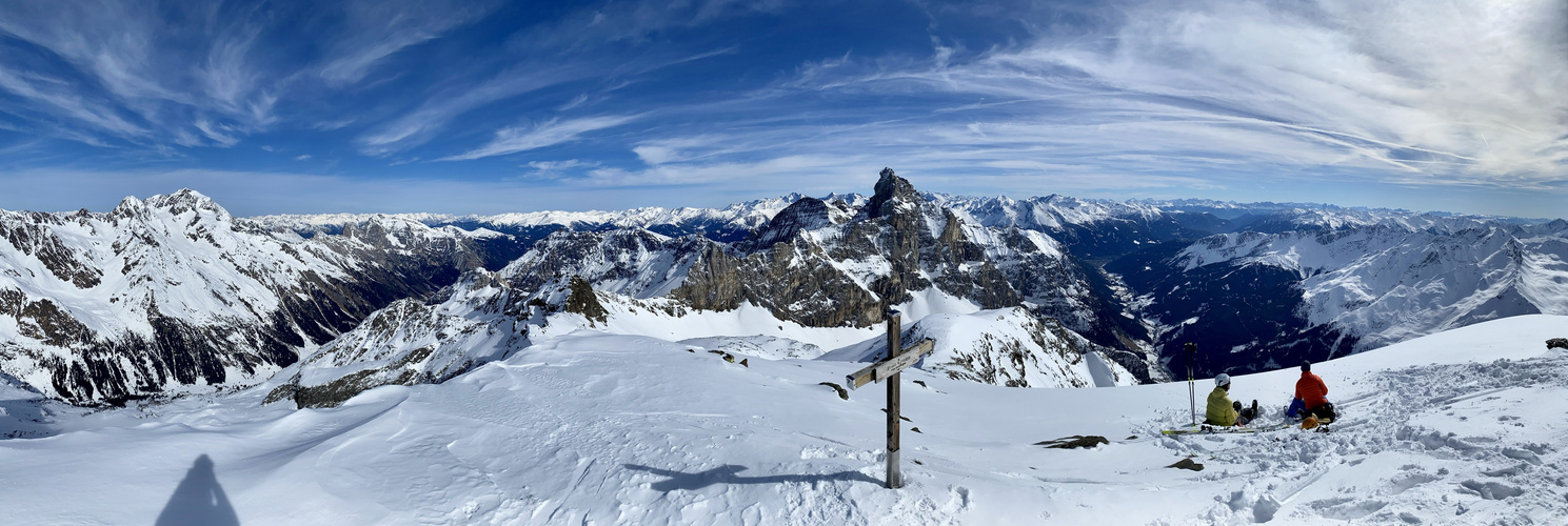 Gipfelpanorama von der Skitour zum Hohen Zahn 