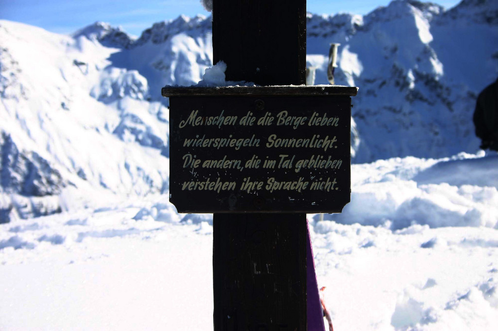 Gipfelspruch Foto & Bild landschaft, berge, gipfel und grate Bilder