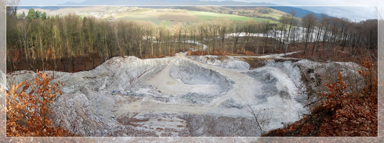 Gips-Steinbruch im Naturpark Südharz