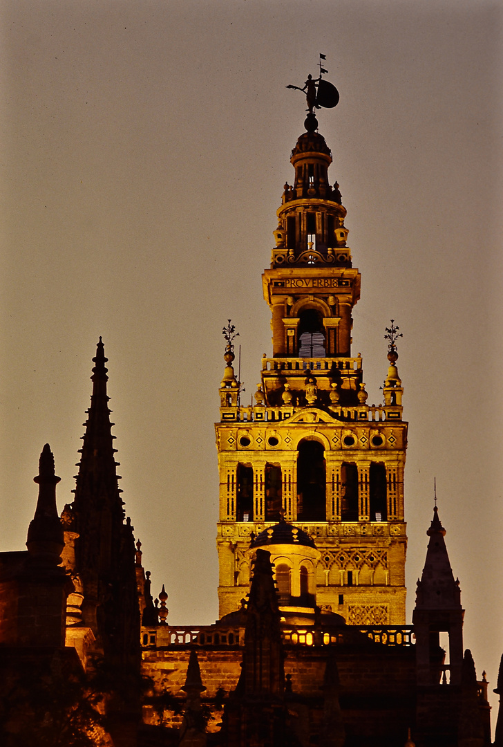 Giralda 01 