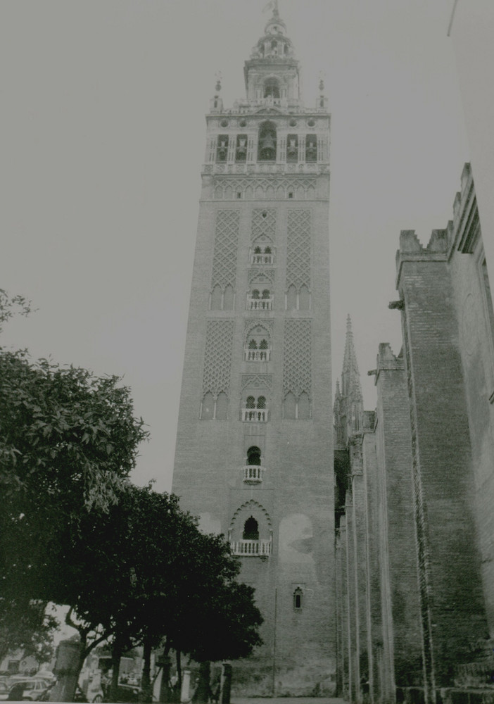 giralda rn dia oscuro