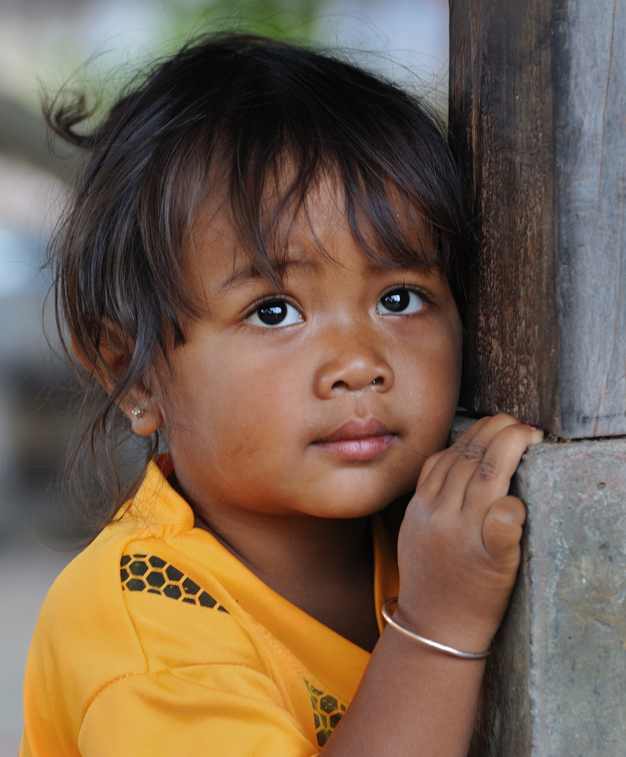 Girl from Banteay Chhmar Village 04