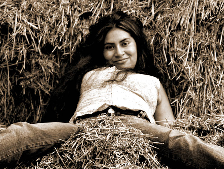 Girl in the hay - Mädchen im Heu