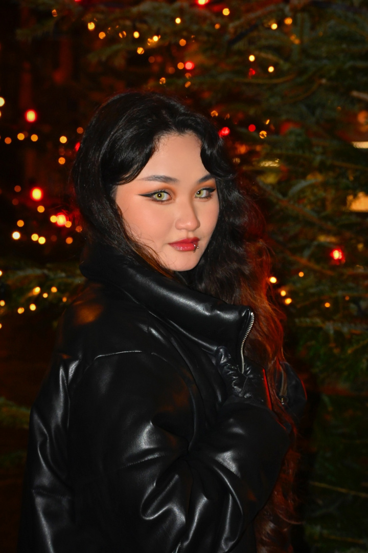 Girl on fire foto bild street outdoor portrait bilder auf