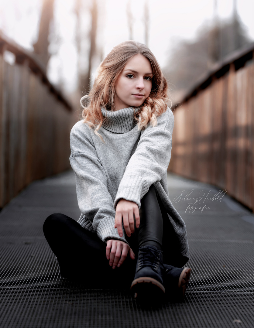 Girl on the bridge