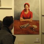 "Girl with a Fish"- Besucher bewundern die schöne Lili Aleeva auf dem Foto von Andrey Yakovlev