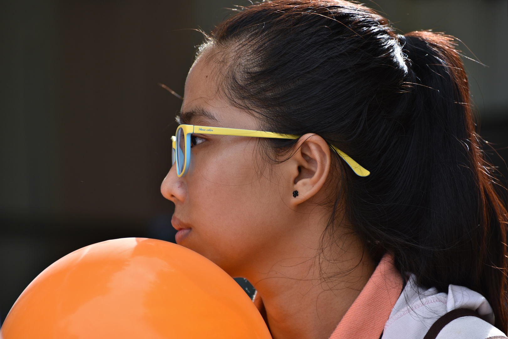 girl with glasses 01