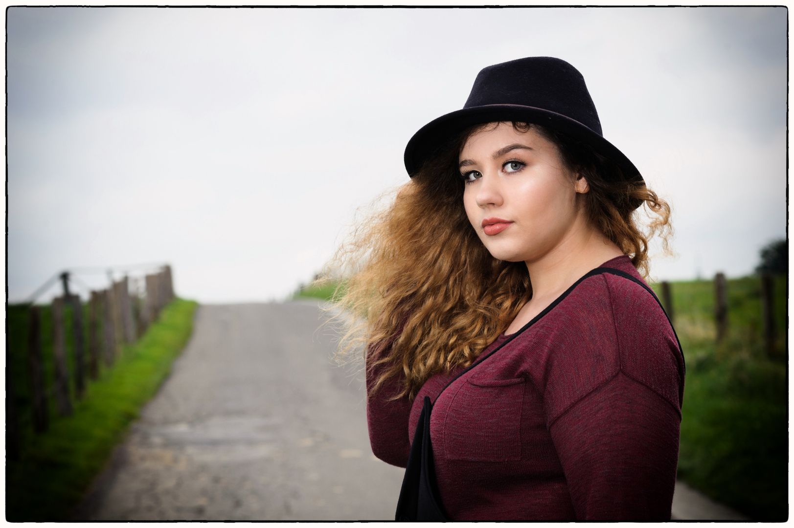 girl with hat