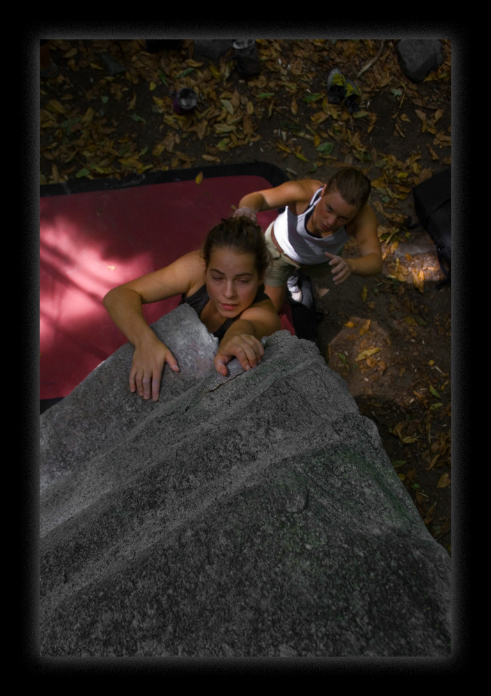 Girls Bouldering