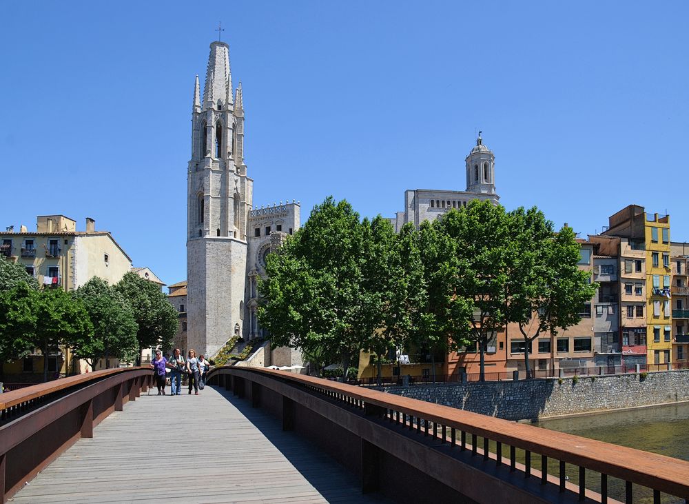 girona [8]