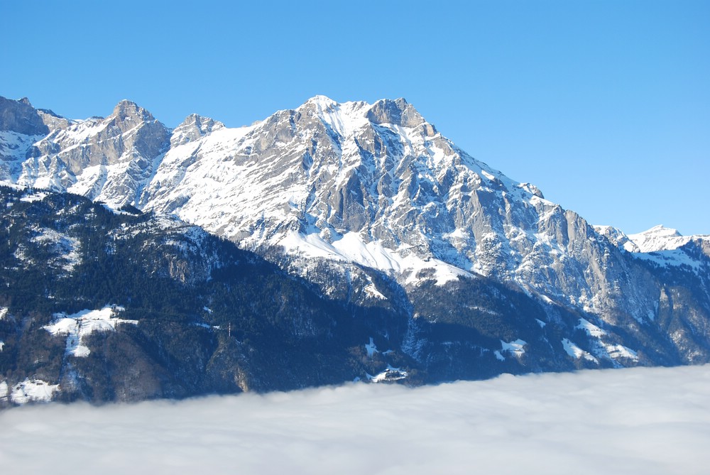 Gitschen über dem Nebelmeer (Uri/Schweiz)