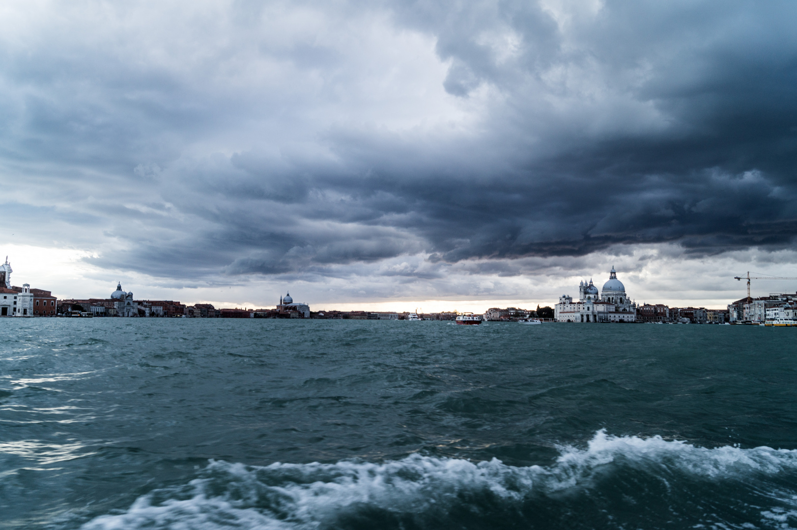 giudecca & Basilica di Santa Maria della Salute 