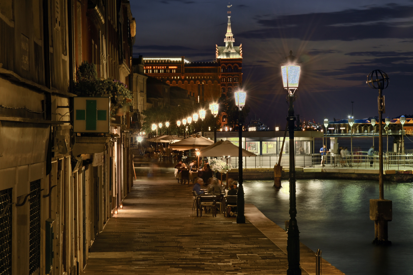 GIUDECCA  - Ein schöner Tag geht zu Ende -