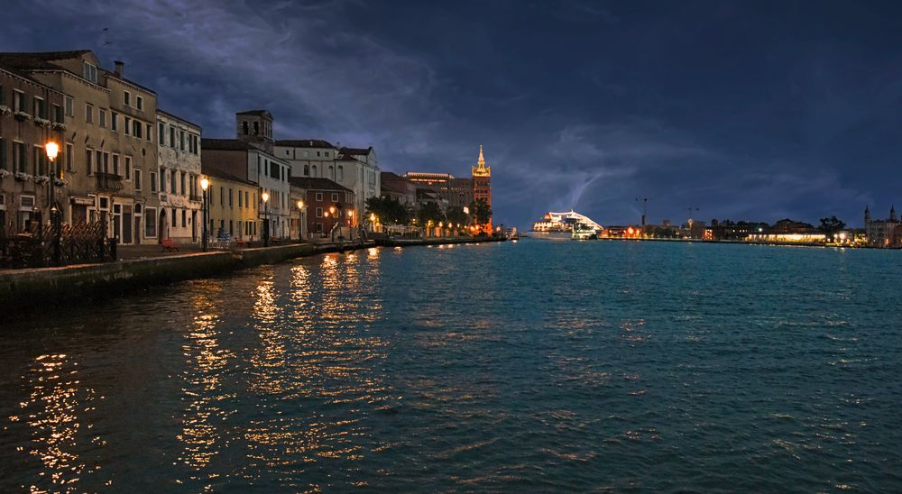  Giudecca samtige Nacht in blau - Venedig -