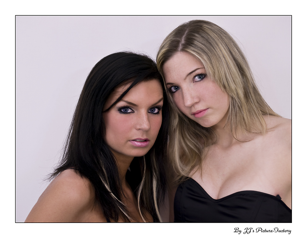 Giulia & Marina -1-