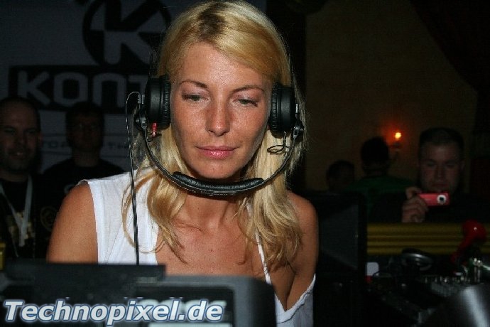 Giulia Siegel @ DJ Meeting 2007