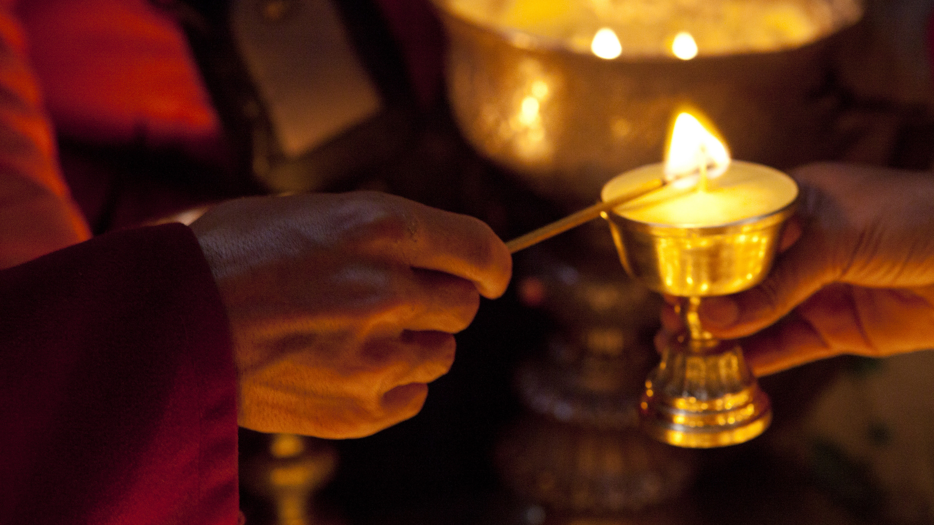 Giving the Light - Trugu Gompa