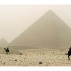 GIZA: FOG AND MICERINO...