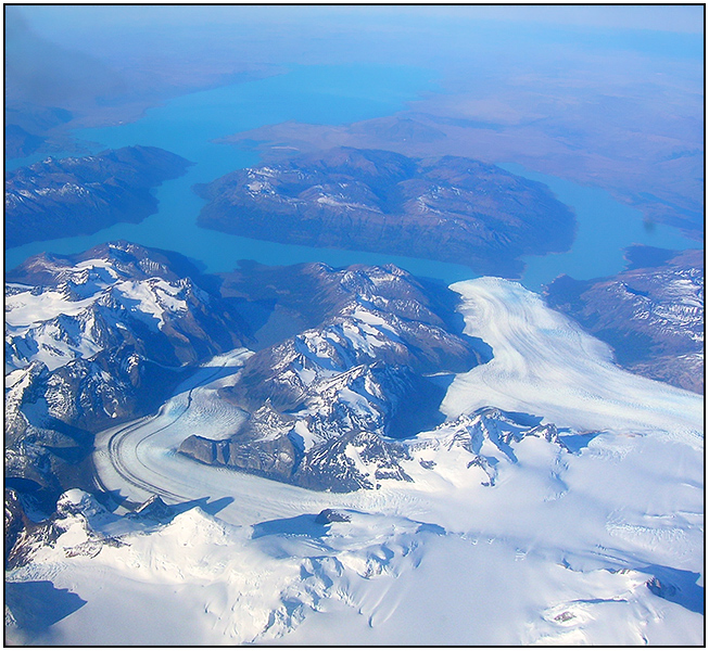 Glaciar  Perito  Moreno  y  Glaciar  Ameghino