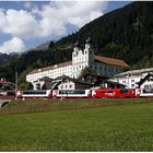 Glacier-Express und Benediktinerkloster