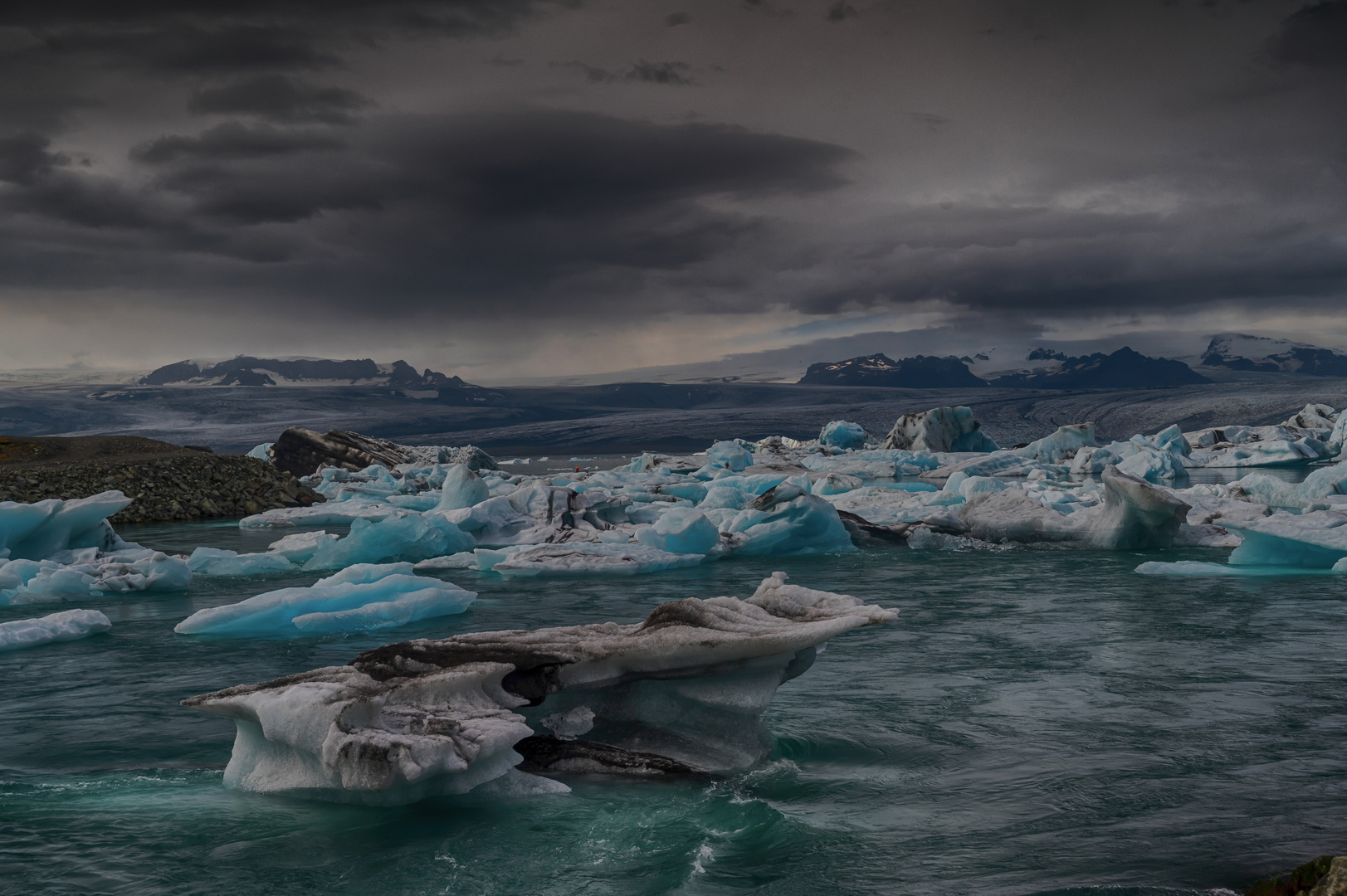 Glacier lagoon