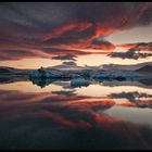 [ ... glacier lagoon ]