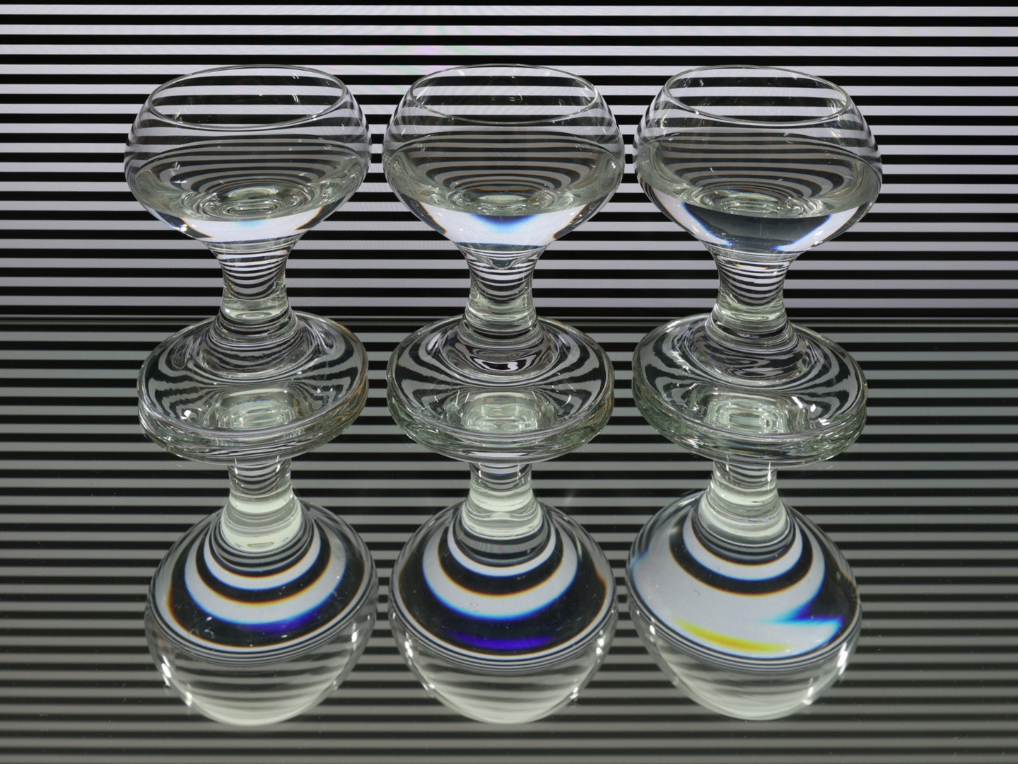 Gläser mit Wasser