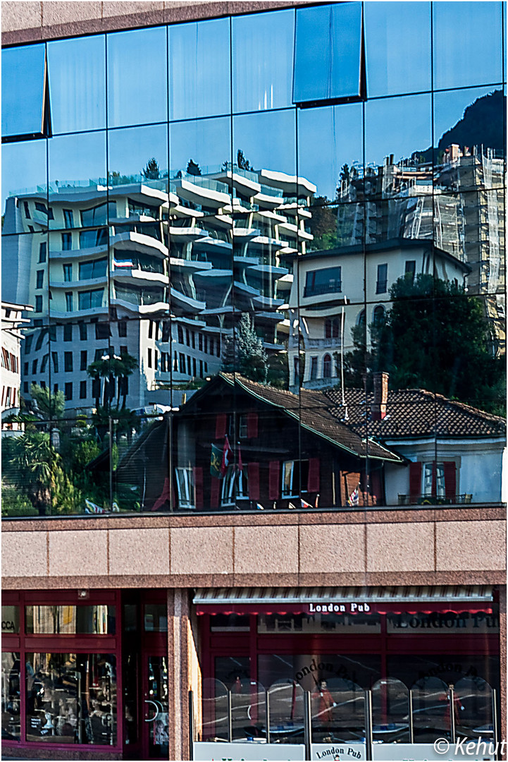 Gläserne Fassade ...