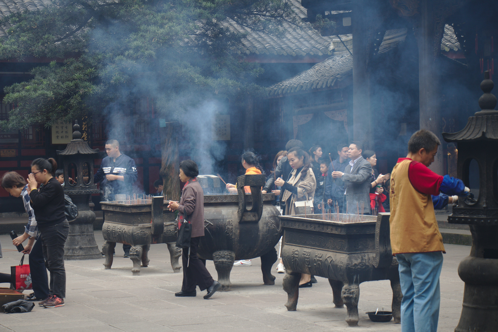 Gläubige in Chengdu