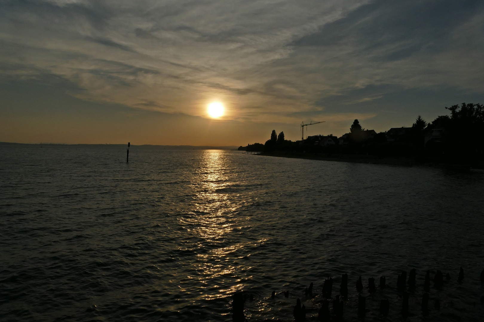 Glanz liegt auf dem See