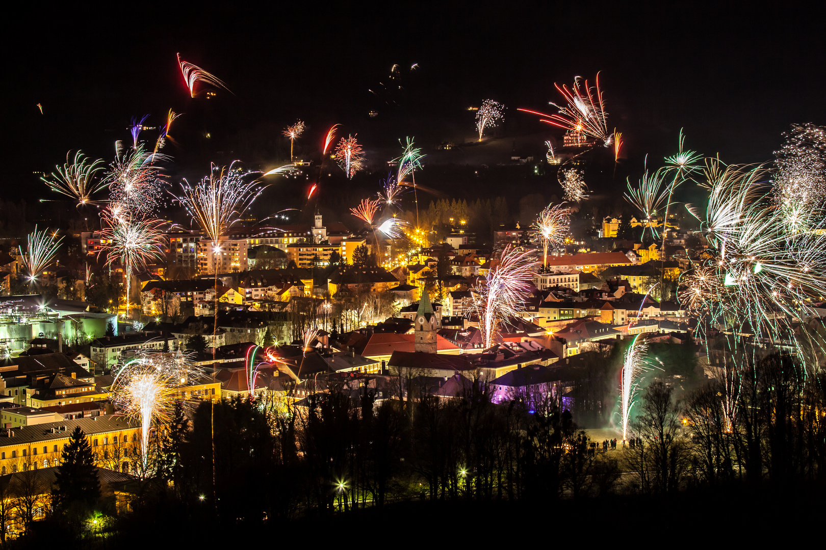 Glanz und Gloria über der Alpenstadt