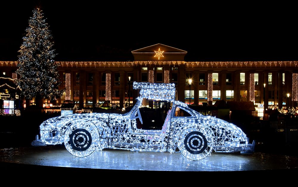 Glanzlichter Stuttgart "Mercedes-Benz Museum"