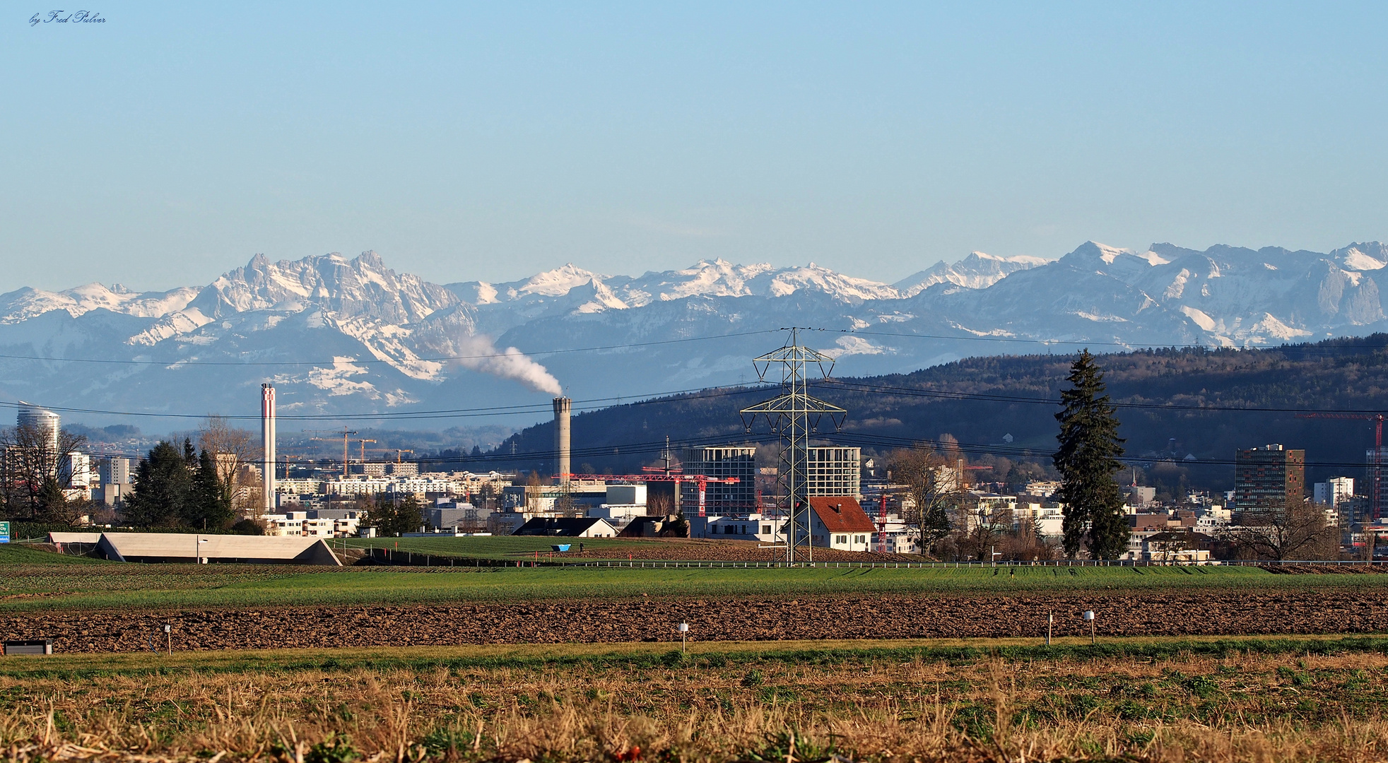 Glarneralpen von Zürich-Seebach gesehen 