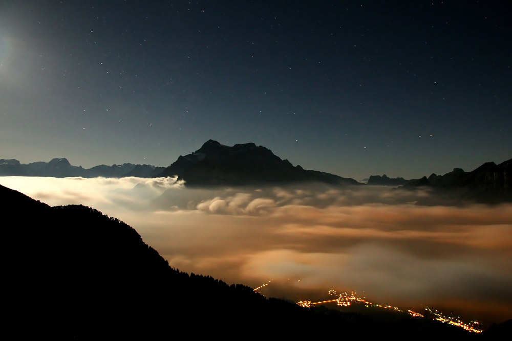 Glarus by night