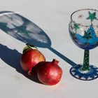 Glas mit Granatapfel