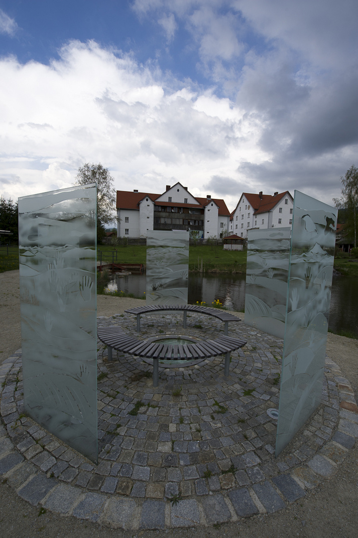 Glas vor Blau