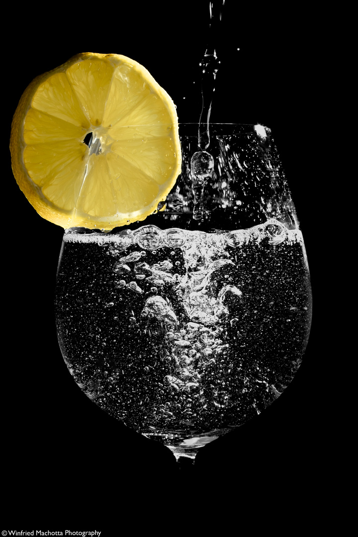 Glas - Wasser - Zitrone Foto & Bild | stillleben, food-fotografie