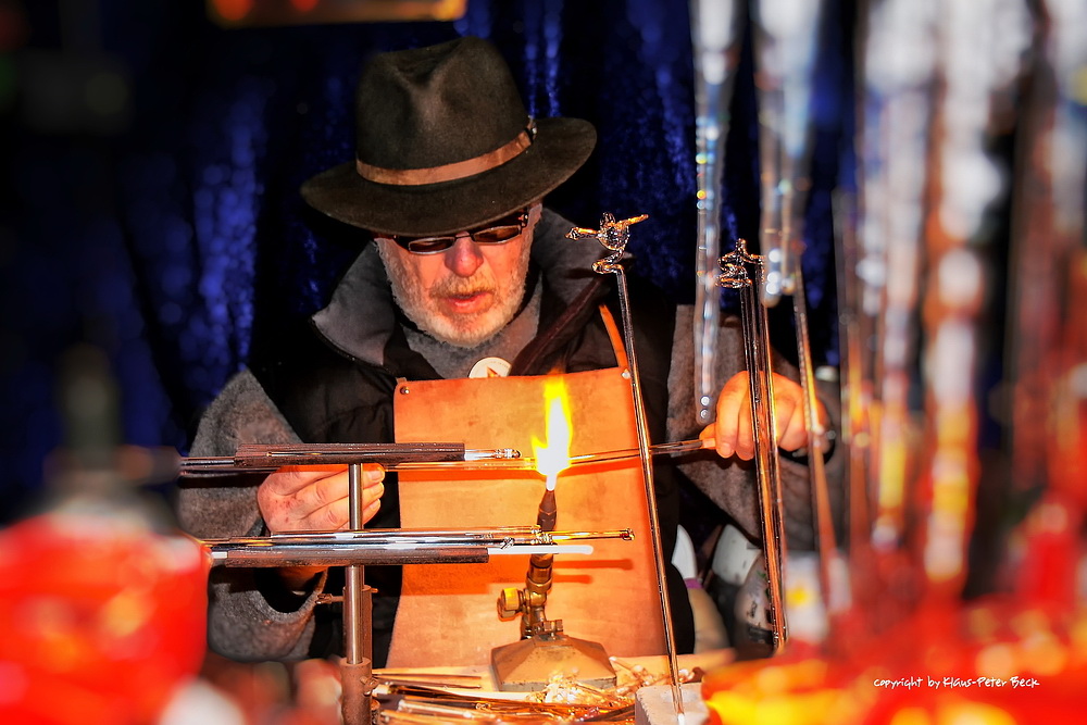 Glasbläser auf dem Weihnachtsmarkt