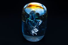 Glasbriefbeschwerer 4