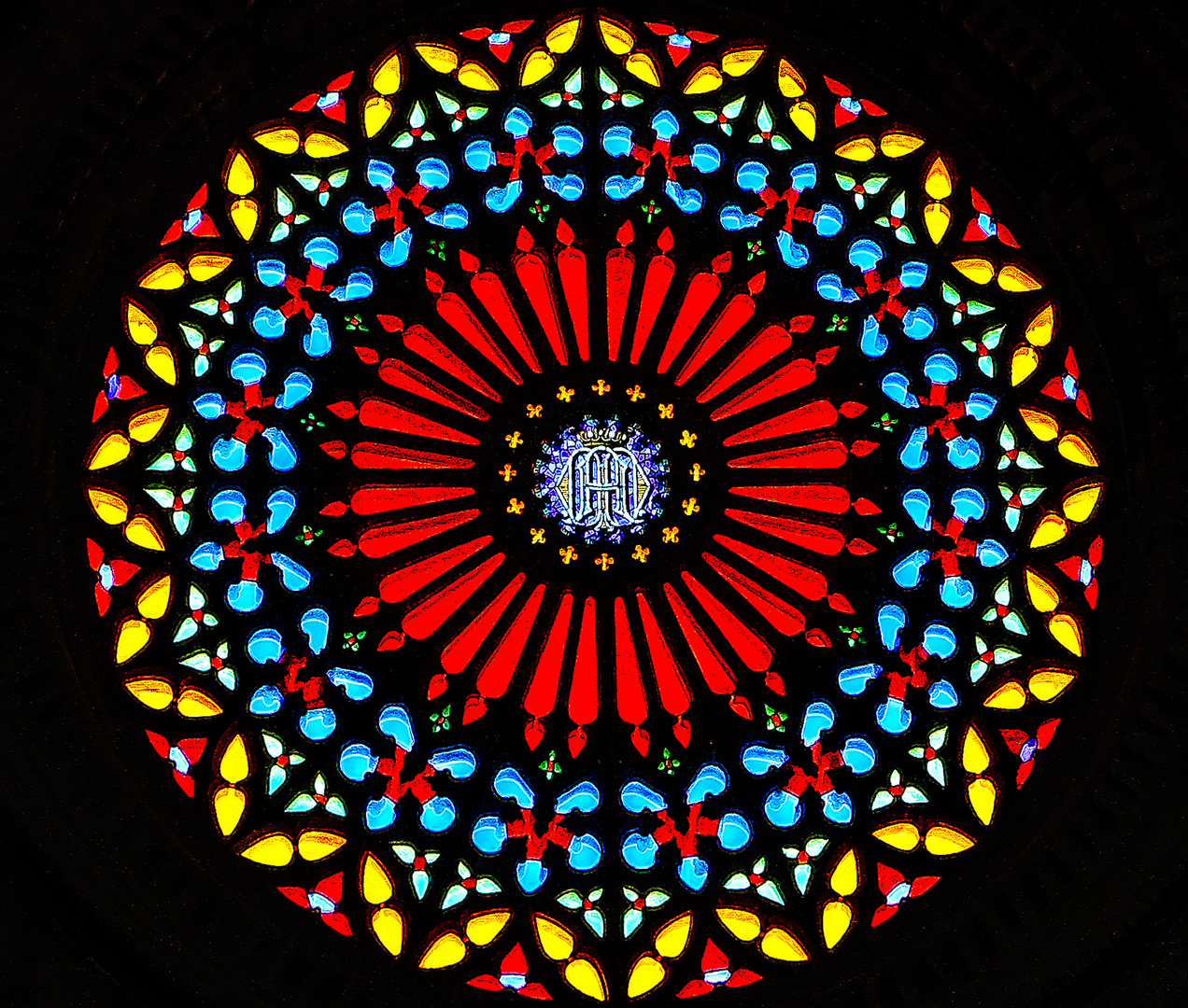 Glasfenster in der Kathedrale von Palma de Mallorca