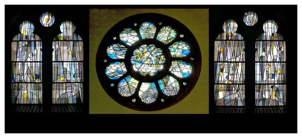 Glasfenster in der Kölner Synagoge