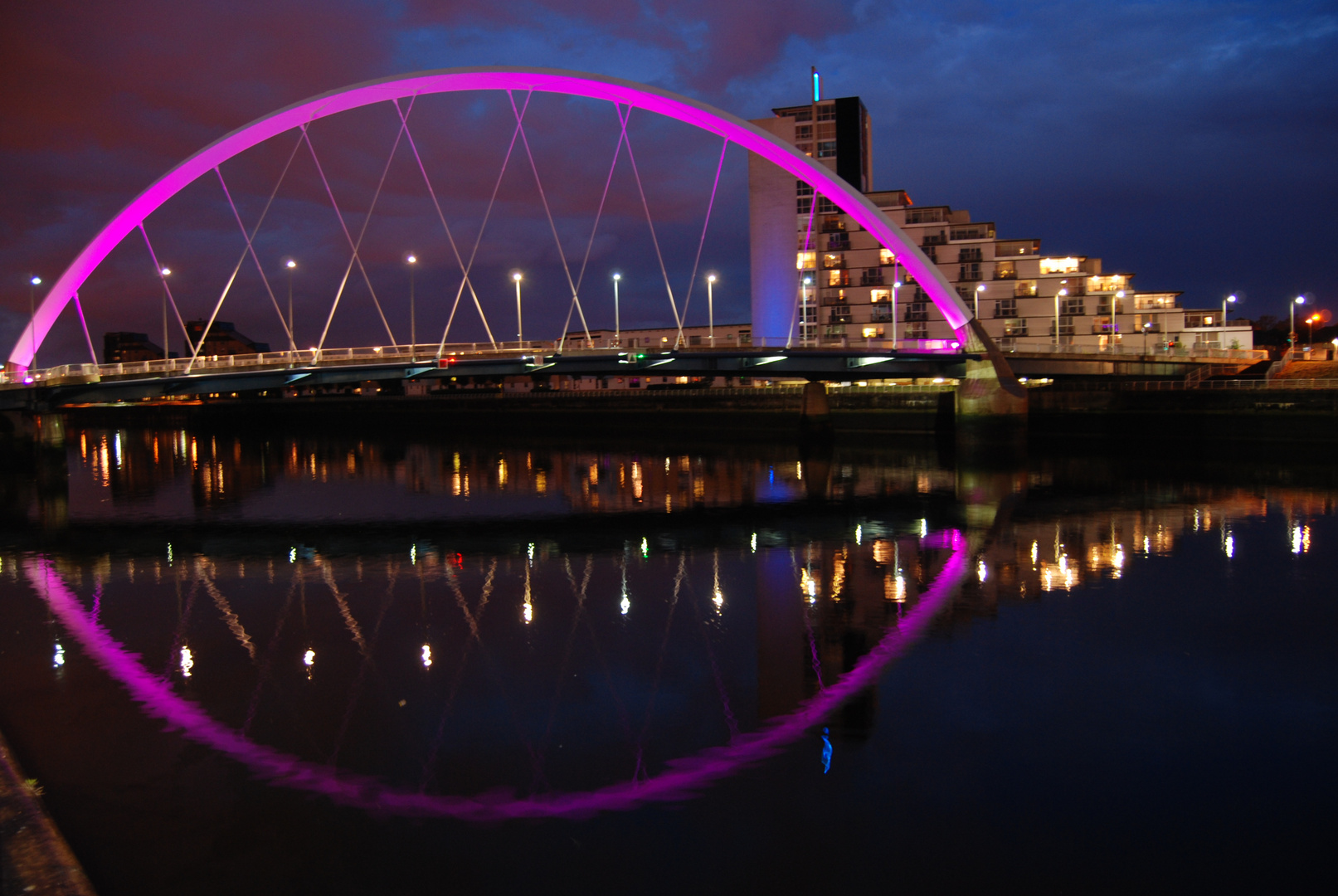 glasgow by night