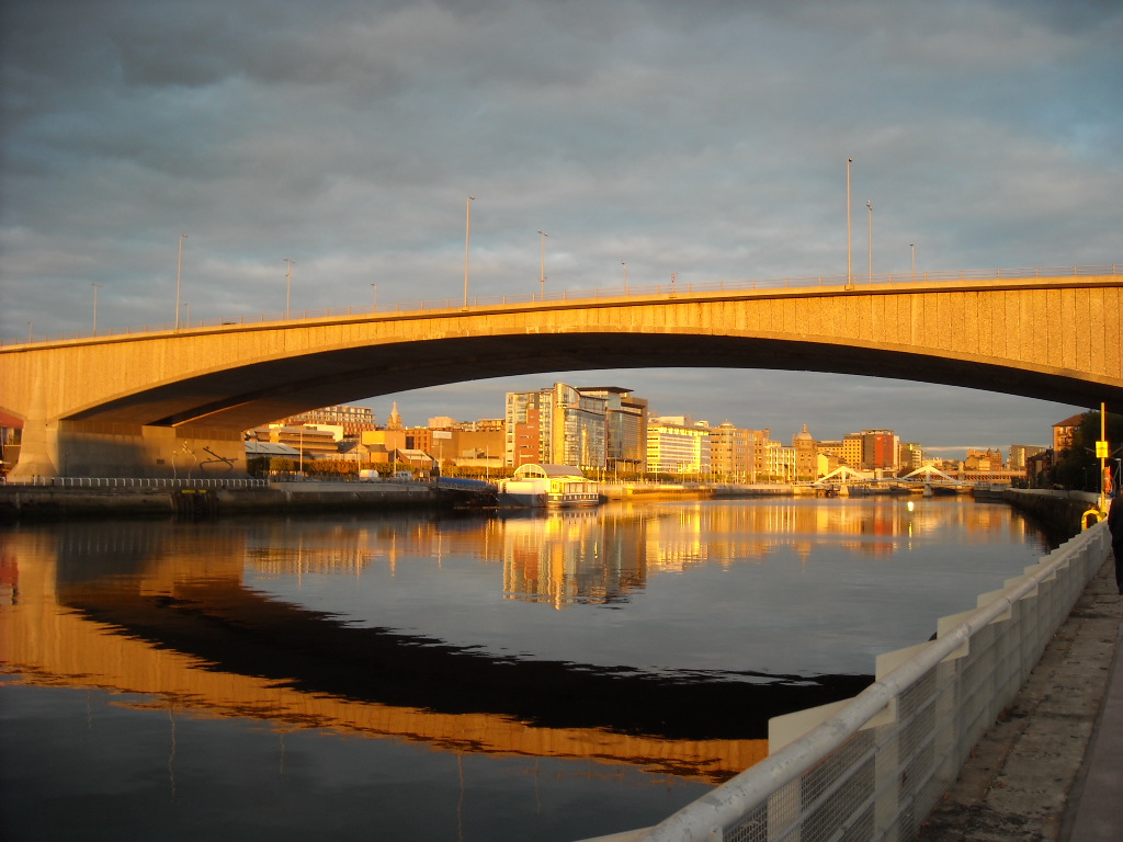 Glasgow River Clyde /Sonnenuntergang