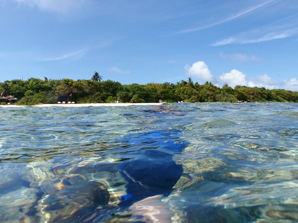 Glasklares Wasser vor den Malediven