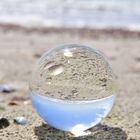 Glaskugel am Strand 2