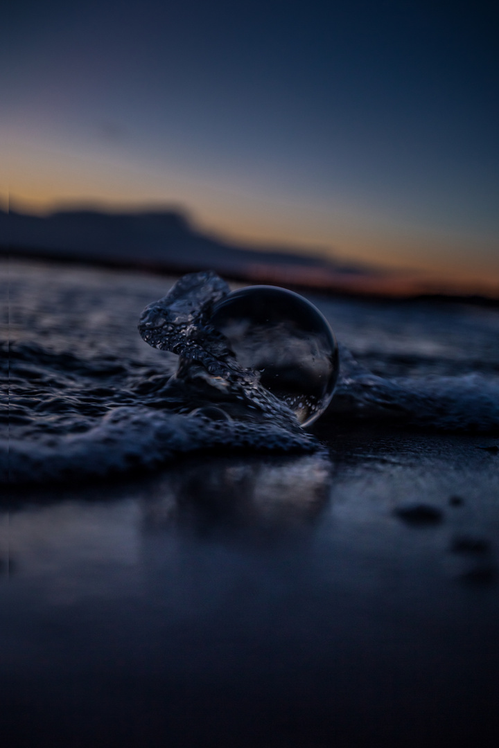 Glaskugel und das Meer