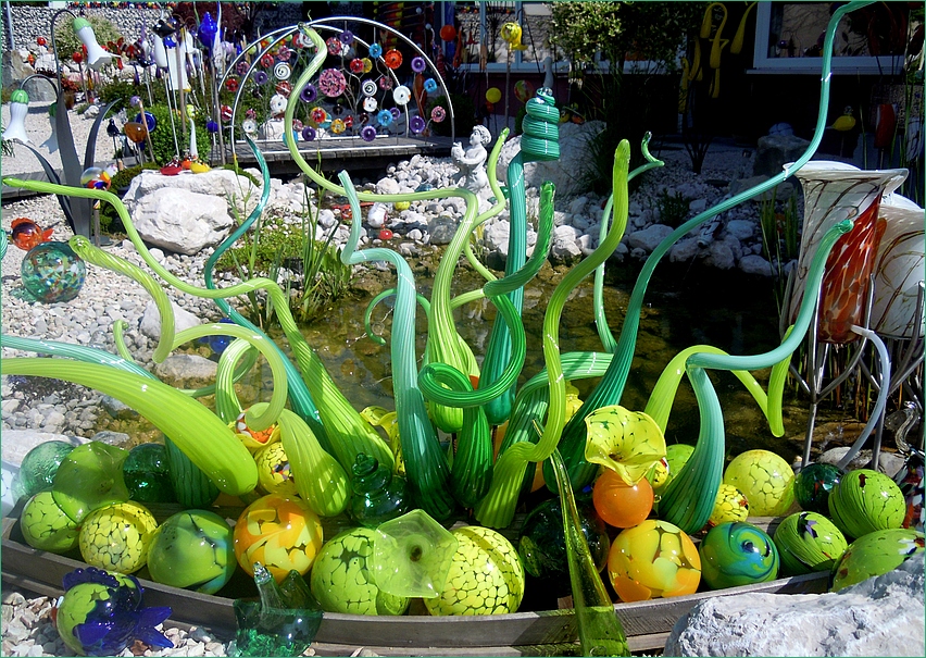 Glaskunst Im Garten Gartengestaltung Idee